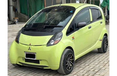 Mitsubishi I
